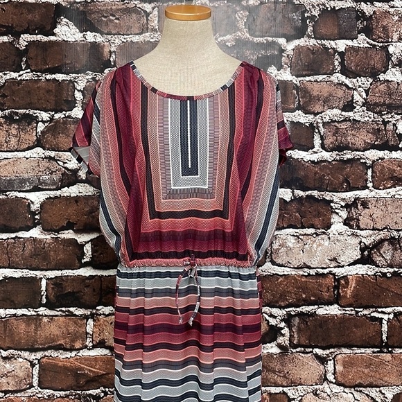 PrAna Dress Short Sleeve Blouson Geometric Red Gray Size Medium M - Picture 7 of 17